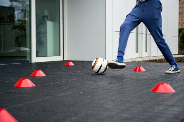 Sportkinesitherapie, sportrevalidatie, individuele oefentherapie Sportkinesitherapie, sportrevalidatie, individuele oefentherapie